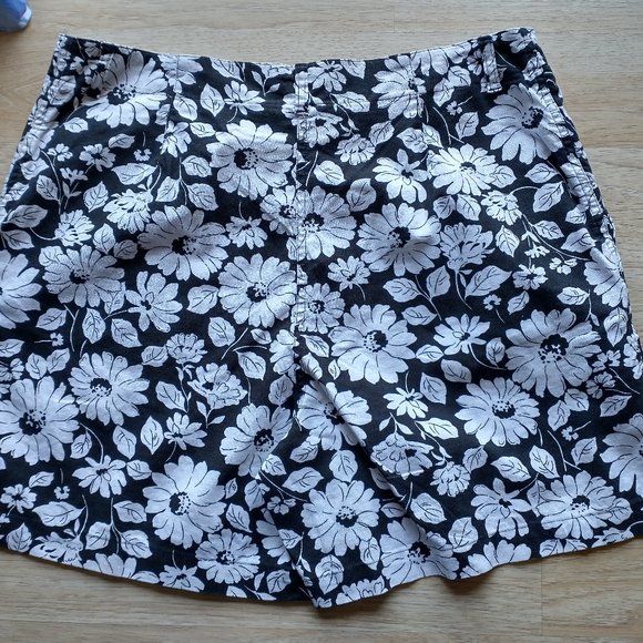 Jones NY Sport Linen Cotton Blend Floral Shorts - Picture 6 of 6